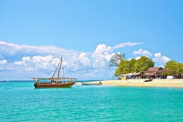 8-Day Tanzania Safari & Zanzibar 8-Day Tanzania Safari & Zanzibar